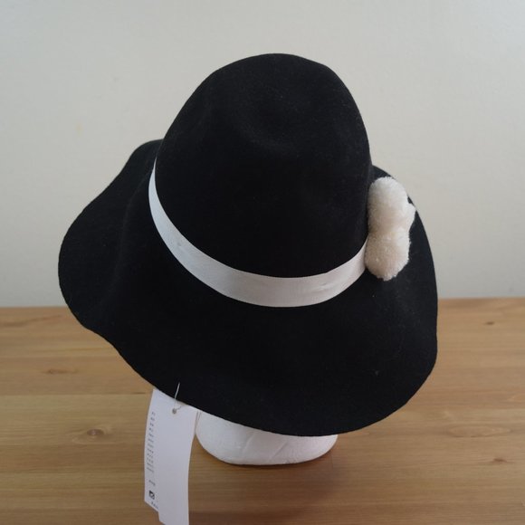 August Hats It Girl 3 Pom Large Wool Fedora Black main image 13